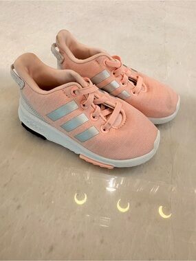 Adidas Kids Peach Pink Low-Top Sneakers